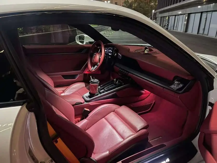 بورشه 911 2023 كاريرا 3.0T