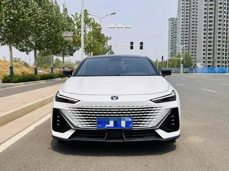 Changan UNI-V 2022 1.5T Premium