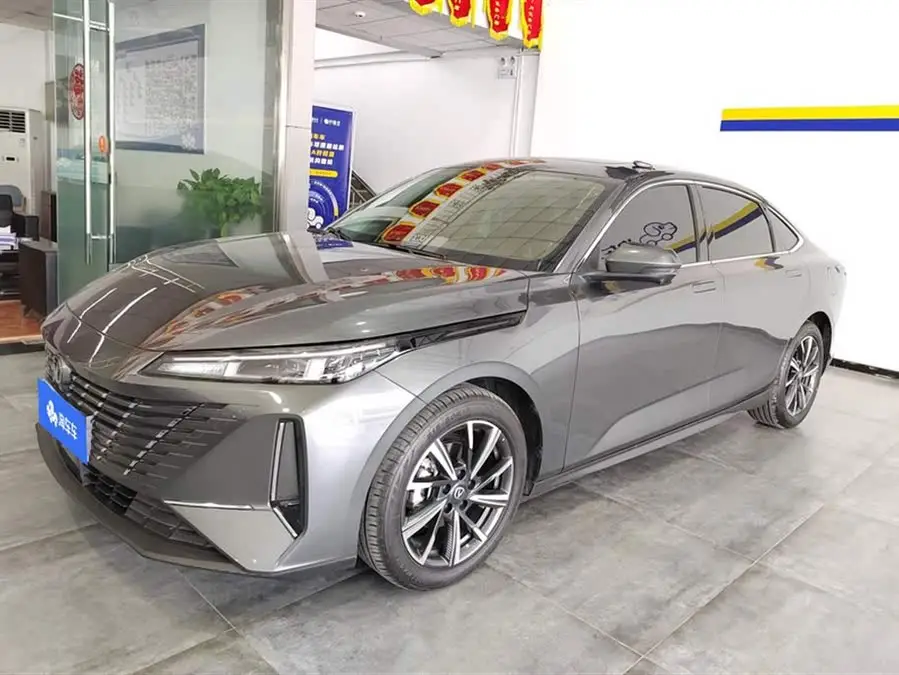 يدونغ 2024 1.5T GDI أوتوماتيكي طراز رائد