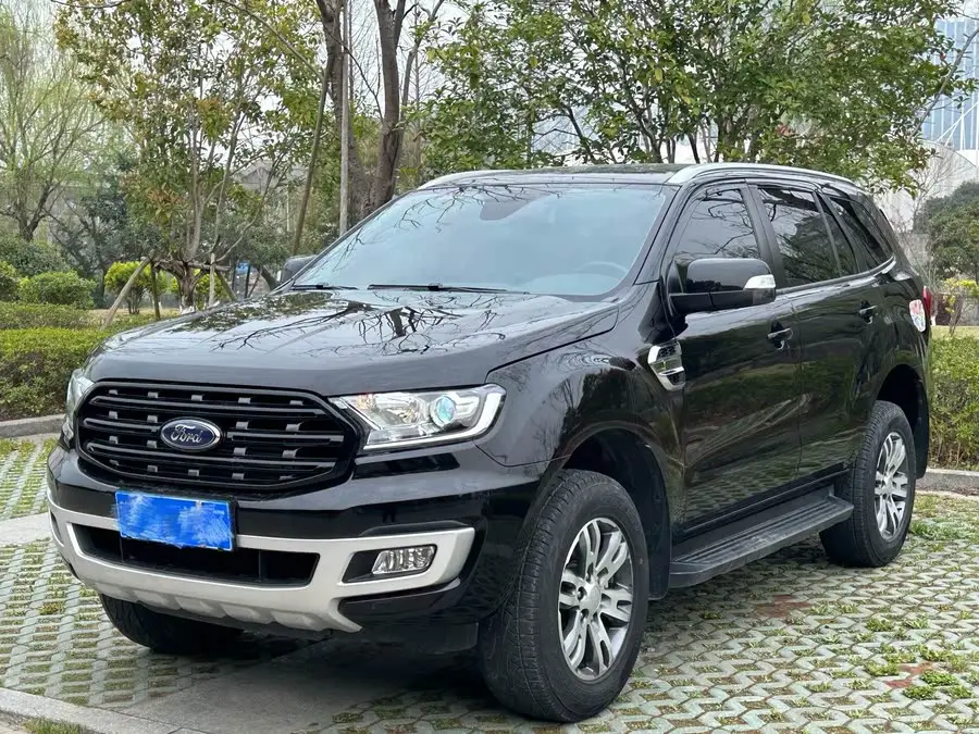 2020 إيفرست 2.3T بنزين أوتوماتيكي 4WD فاخرة 5 مقاعد