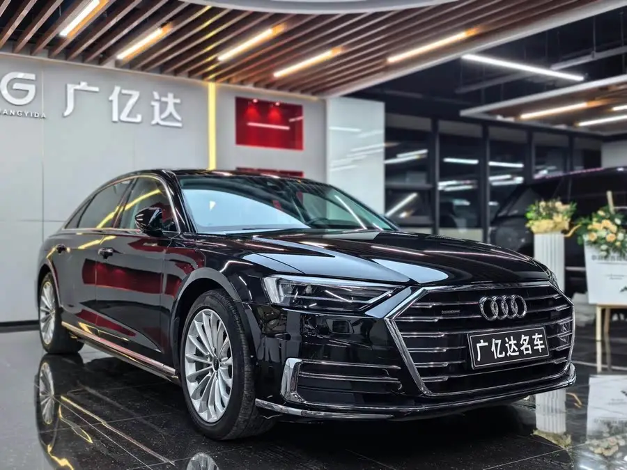 أودي A8 طراز 2022 A8L 50 TFSI quattro إصدار الراحة الإصدار التذكاري