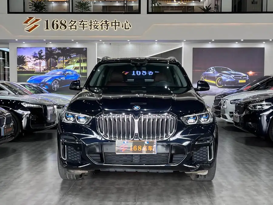 BMW X5 2022 xDrive 30Li Luxury M Sport Package