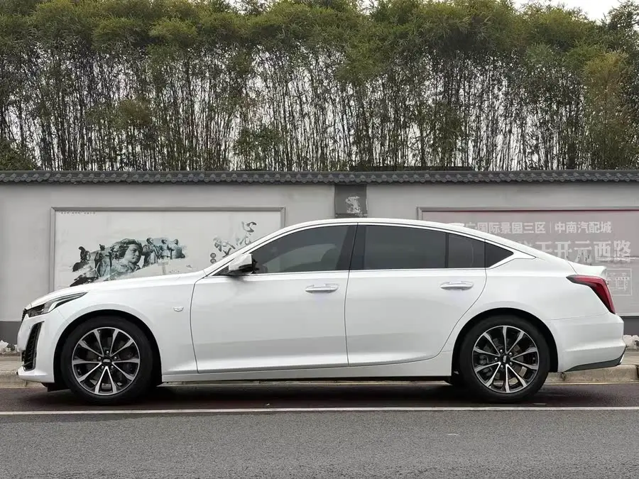 Cadillac CT5 2022 28T Premium