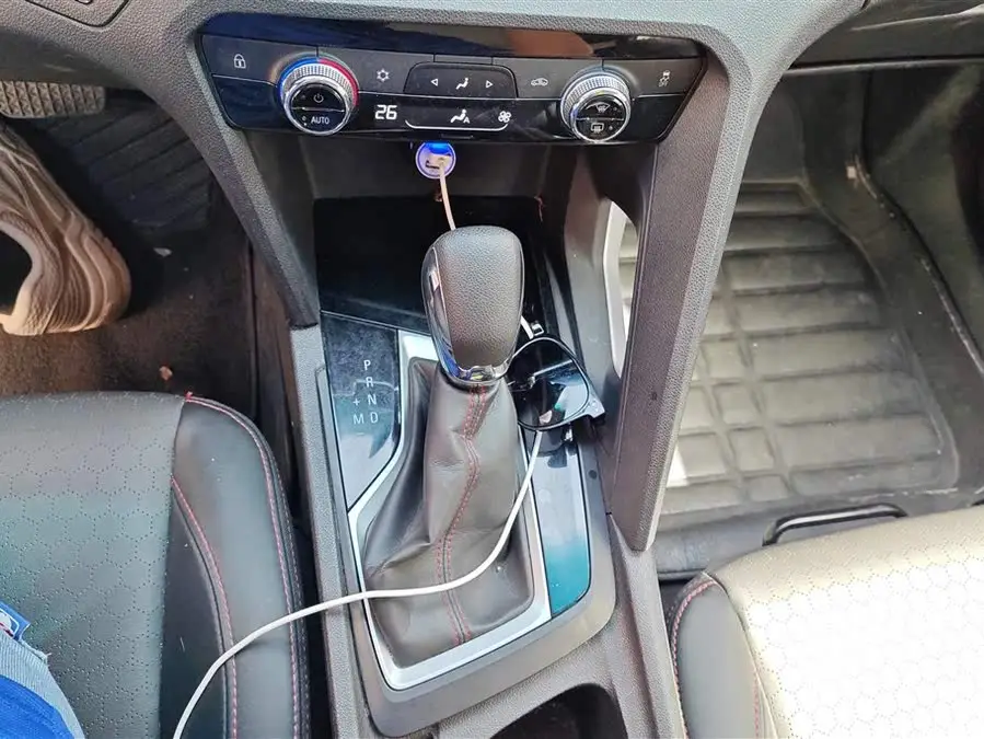 2020 Wuling Hongguang Plus Light Hybrid Redline 530T Automatic Enjoy Edition (5+2)