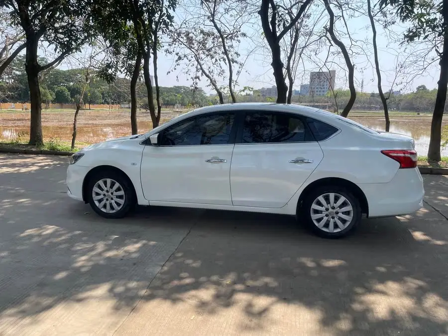 2022 نيسان سيلفي كلاسيك 1.6XE CVT نسخة الراحة