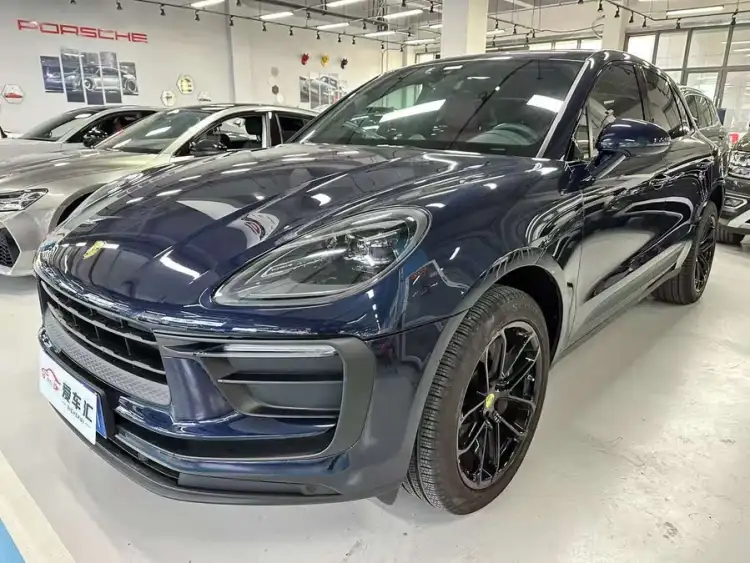 2023 Macan 2.0T