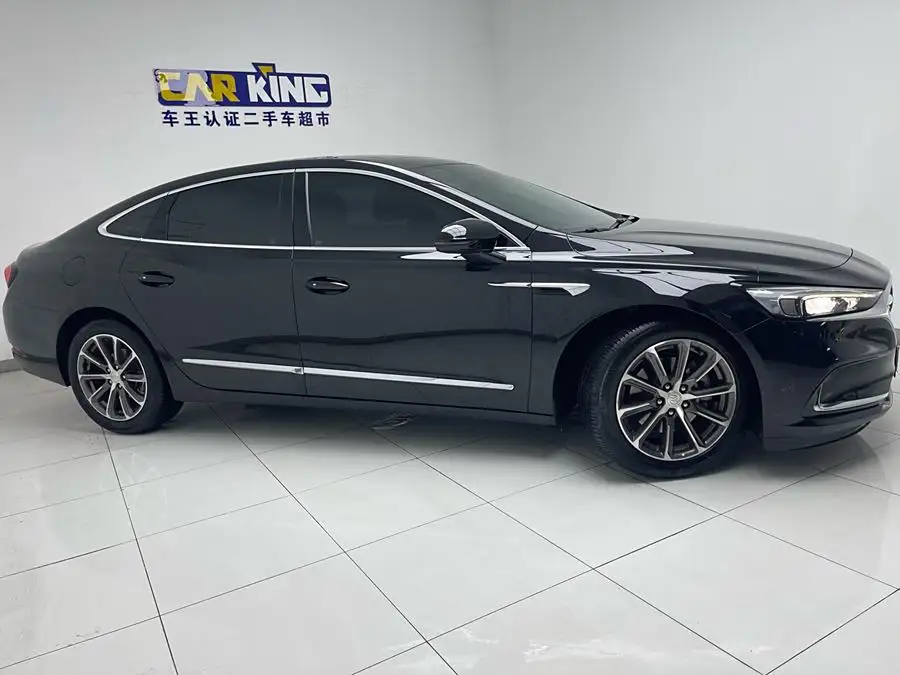 بيوك لاكروس 2022 652T فاخرة