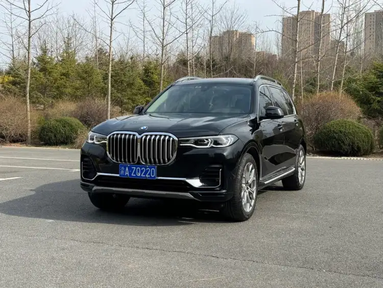 BMW X7 2021 Facelift xDrive40i Luxury Package