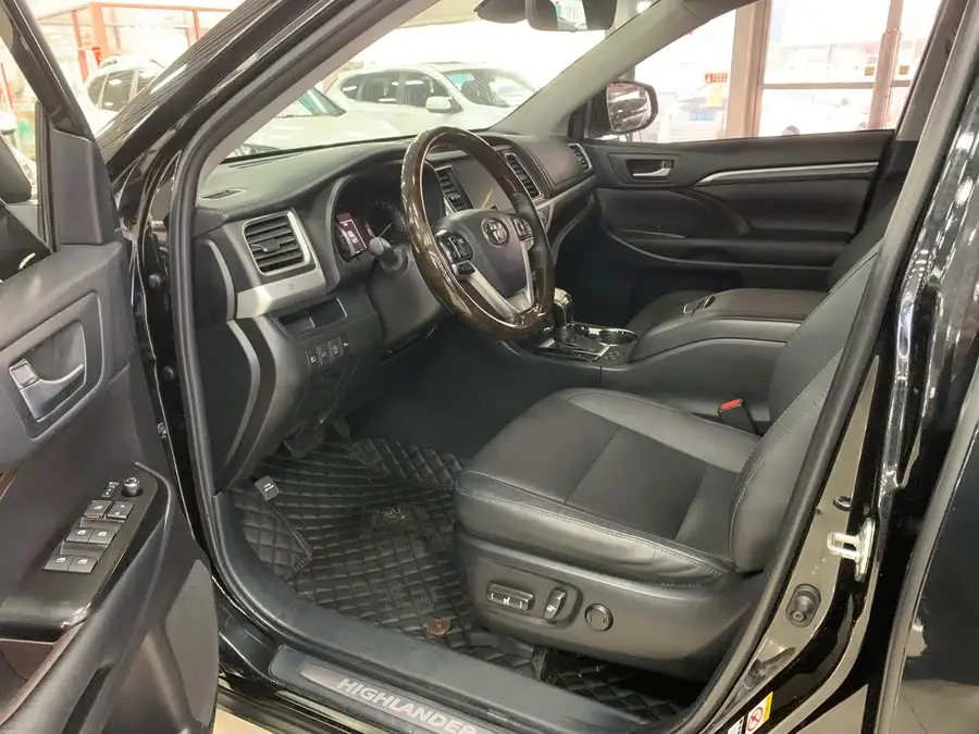 Highlander 2021 2.0T AWD Premium 7-seater