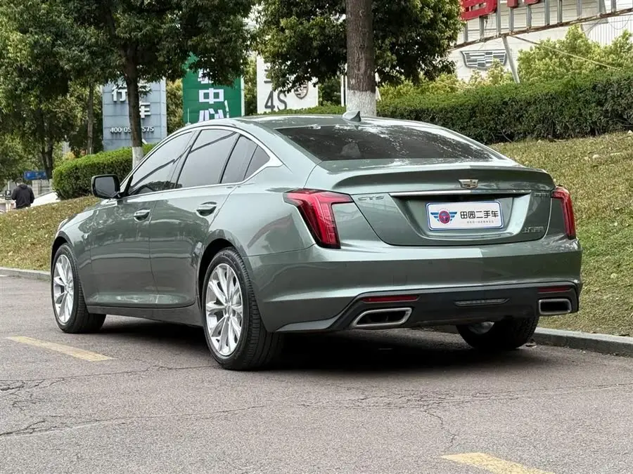 كاديلاك CT5 2022 28T الفاخرة (النسخة القياسية)