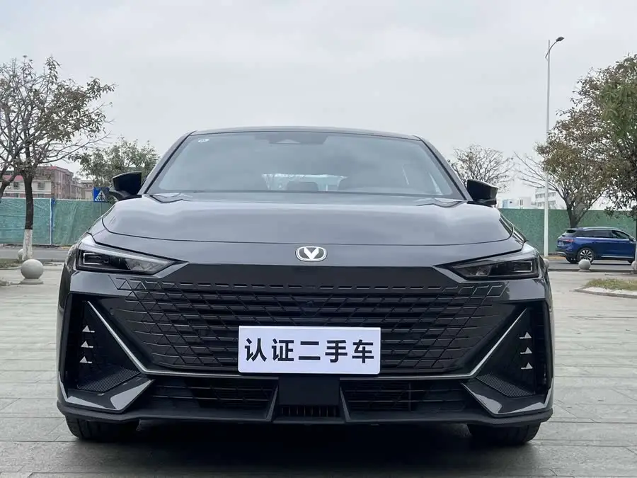 شانجان UNI-V 2024 1.5T النسخة عالية الطاقة