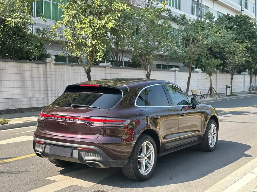 2023 Macan 2.0T
