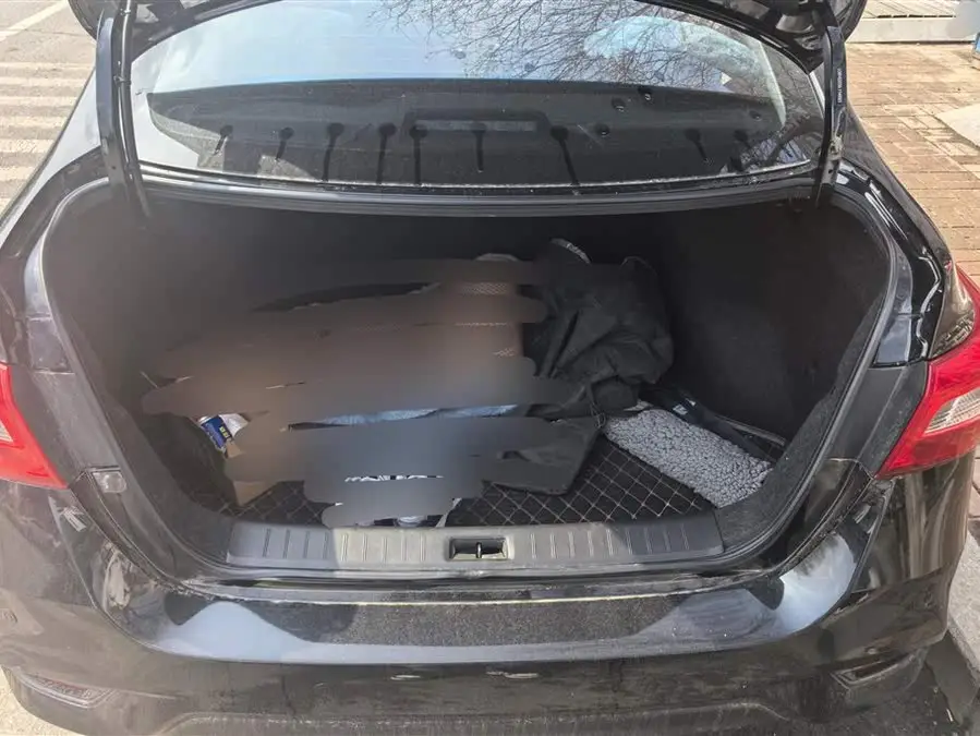 2021 نيسان سيلفي كلاسيك 1.6XE CVT نسخة الراحة