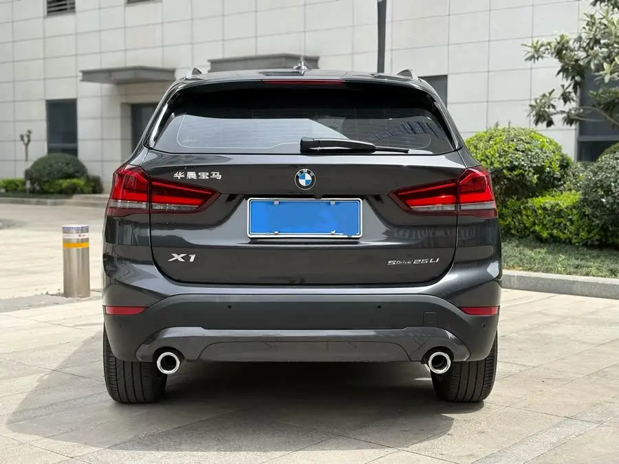 بي إم دبليو X1 2022 sDrive25Li النسخة المتقدمة