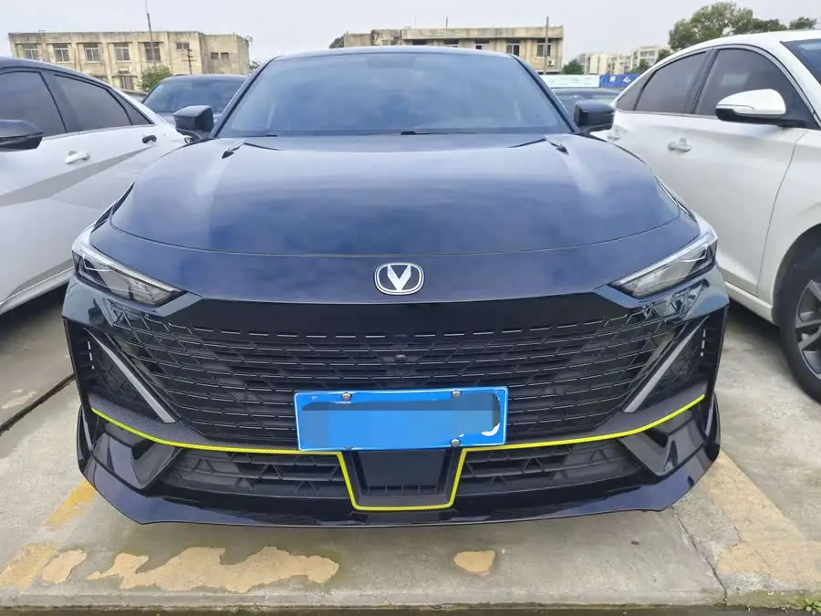 Changan UNI-V 2022 1.5T Premium