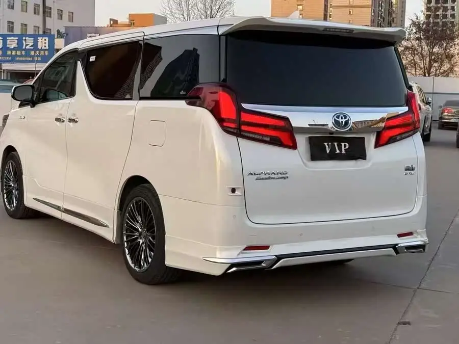 ألفارد 2021 هايبرد 2.5 لتر النسخة المميزة