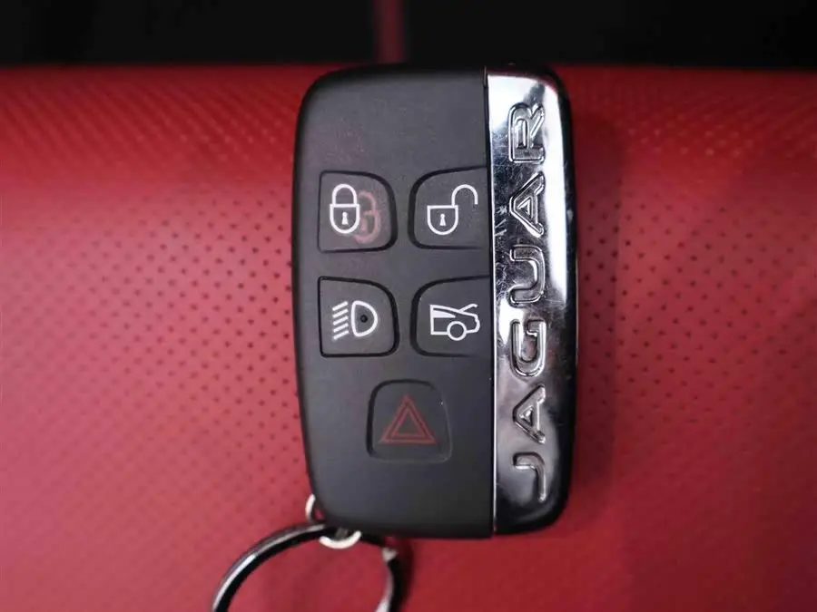 Jaguar F-TYPE 2023 P300 Convertible R-DYNAMIC BLACK