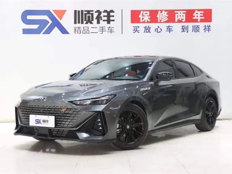 Changan UNI-V 2022 1.5T Smart Navigation Edition