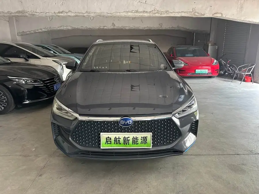 بي واي دي e2 2021 نسخة فاخرة