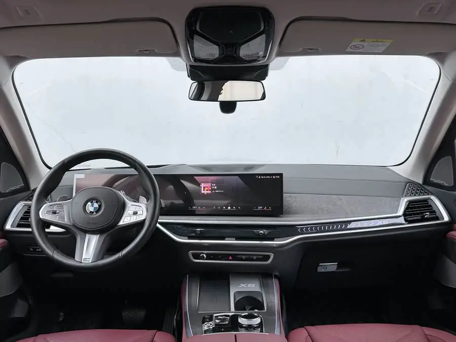 بي إم دبليو X5 2023 xDrive 30Li فئة M الرياضية الفاخرة مع حزمة الليل