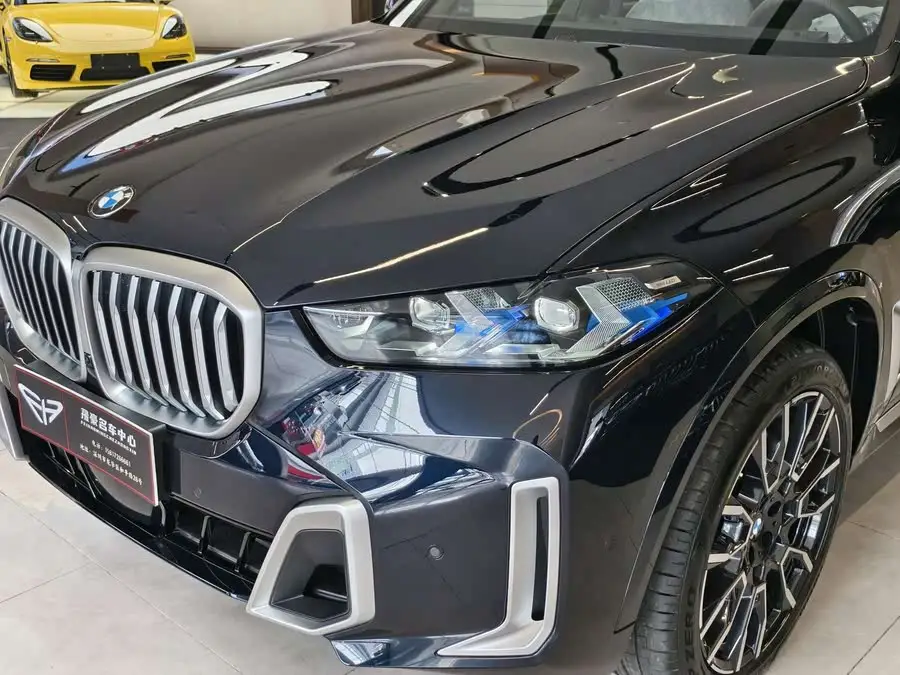 BMW X5 2023 xDrive 40Li M Sport Package