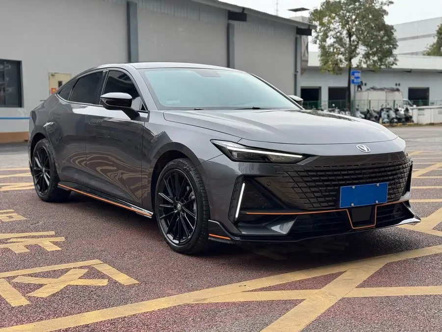 Changan UNI-V 2022 1.5T Sport Edition