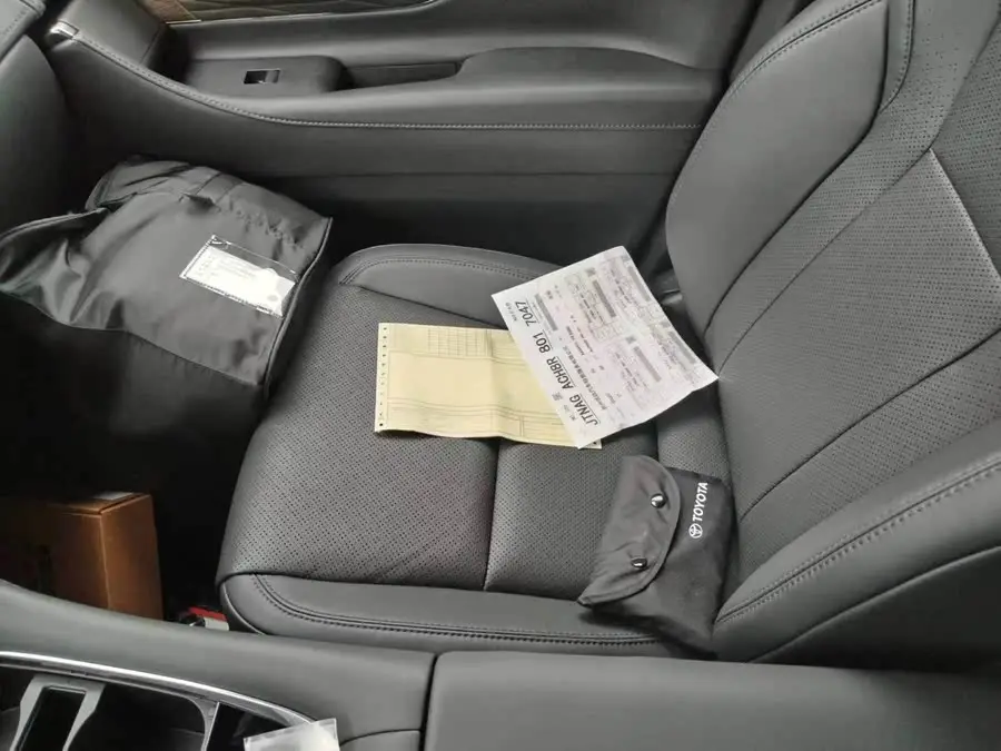 ألفارد 2024 هجين 2.5 لتر نسخة بريميوم