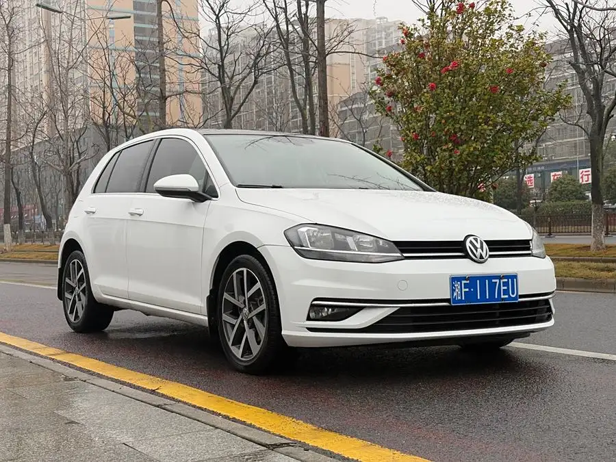 جولف 2020 إصدار الحب 280TSI DSG مريح