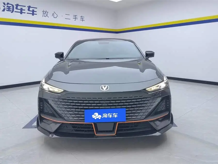 Changan UNI-V 2022 1.5T Sports Version