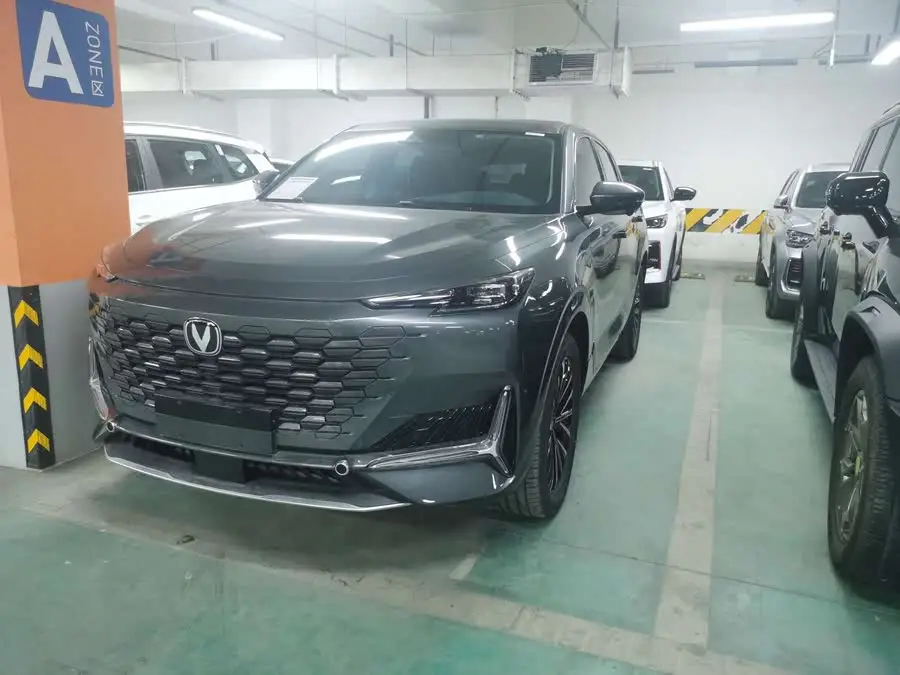 Changan UNI-K 2023 2.0T Two-Wheel Drive Enjoyment Edition