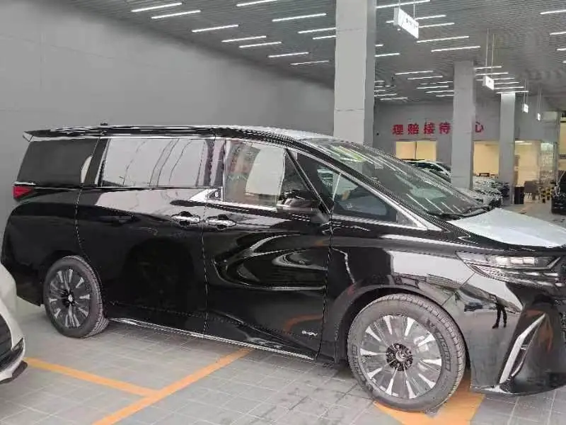 ألفارد 2024 طراز مزدوج المحرك 2.5 لتر إصدار متميز