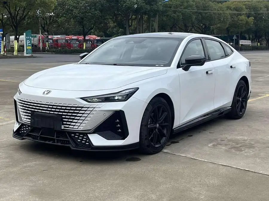 Changan UNI-V 2022 1.5T Premium