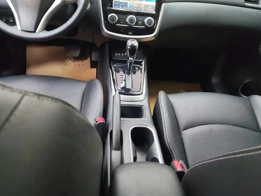 نيسان تيدا 2021 1.6 لتر CVT إصدار ذكي