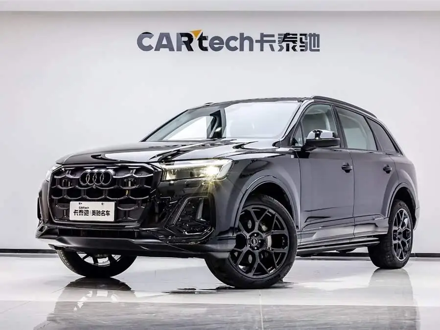 Audi Q7 2025 45 TFSI quattro S line Black Warrior