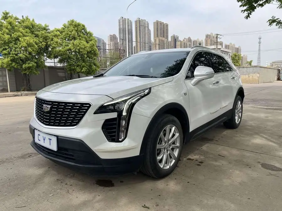 كاديلاك XT4 2022 28T دفع ثنائي فئة الرفاهية