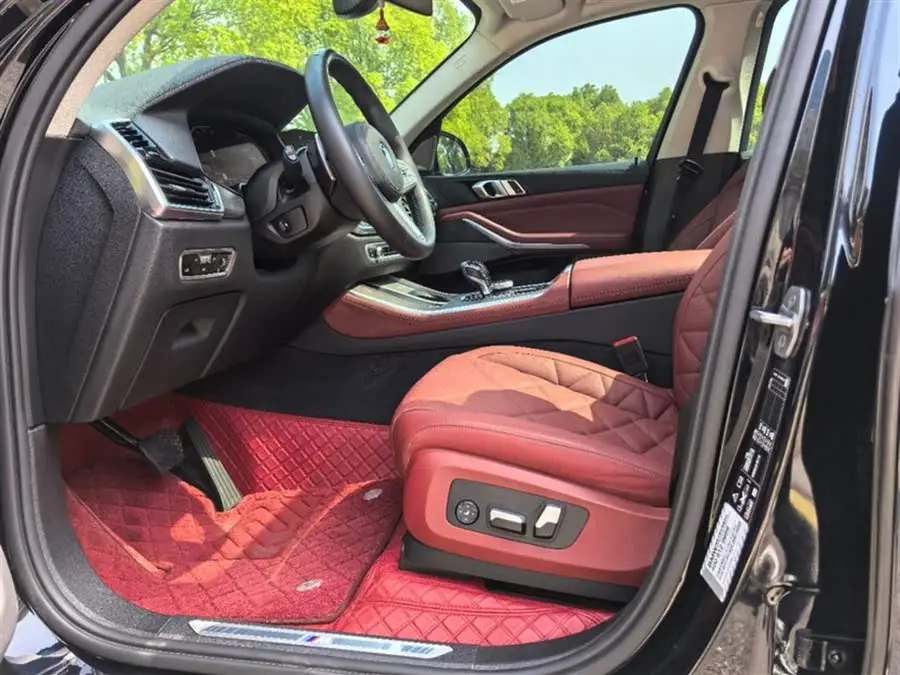 بي إم دبليو X5 2022 xDrive 30Li حزمة M الرياضية الفاخرة