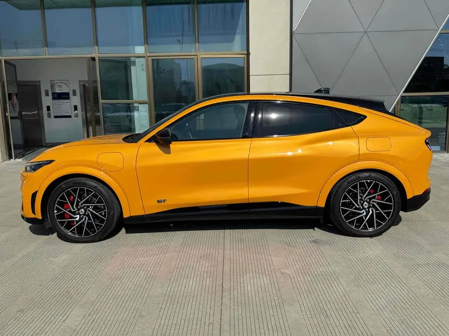 فورد موستانغ 2024 جي تي