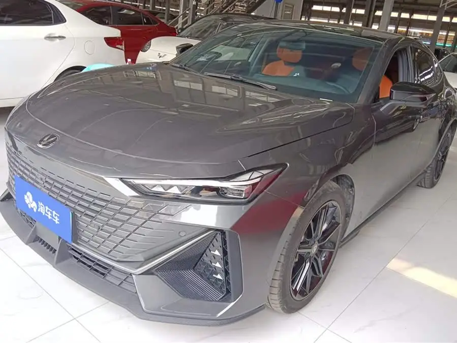 Changan UNI-V 2022 1.5T Premium