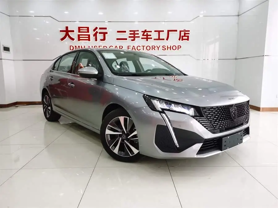 Peugeot 408 2022 1.6T Pursuit Edition