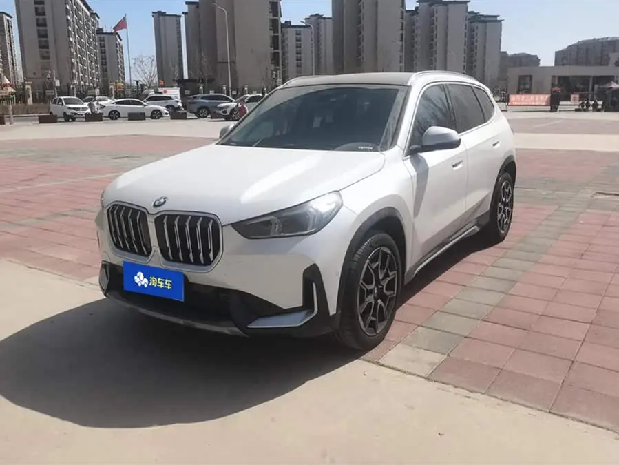 بي إم دبليو X1 2024 sDrive25Li حزمة تصميم X