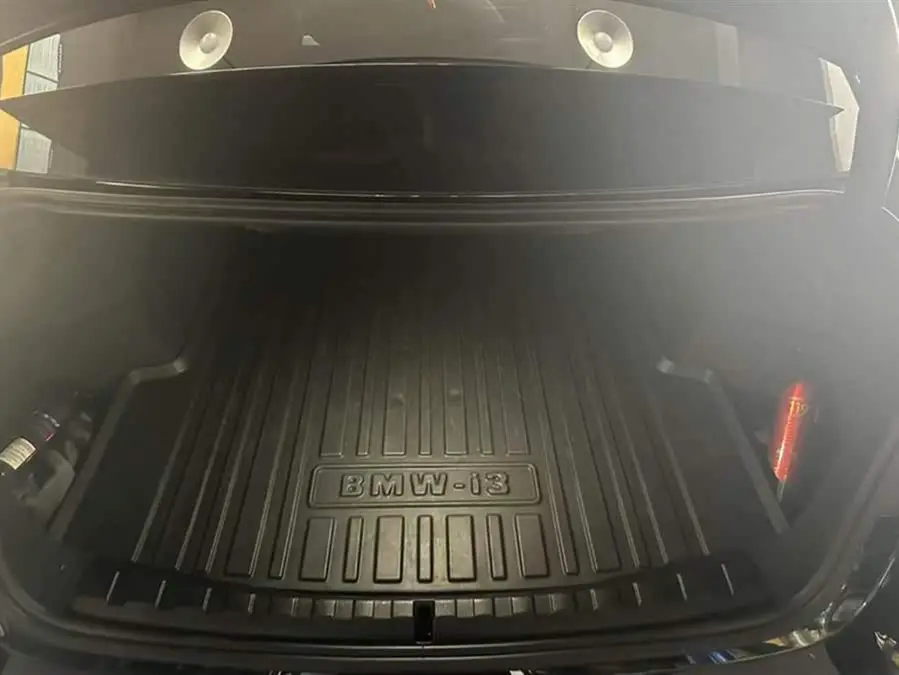 بي إم دبليو i3 2024 eDrive 35 L