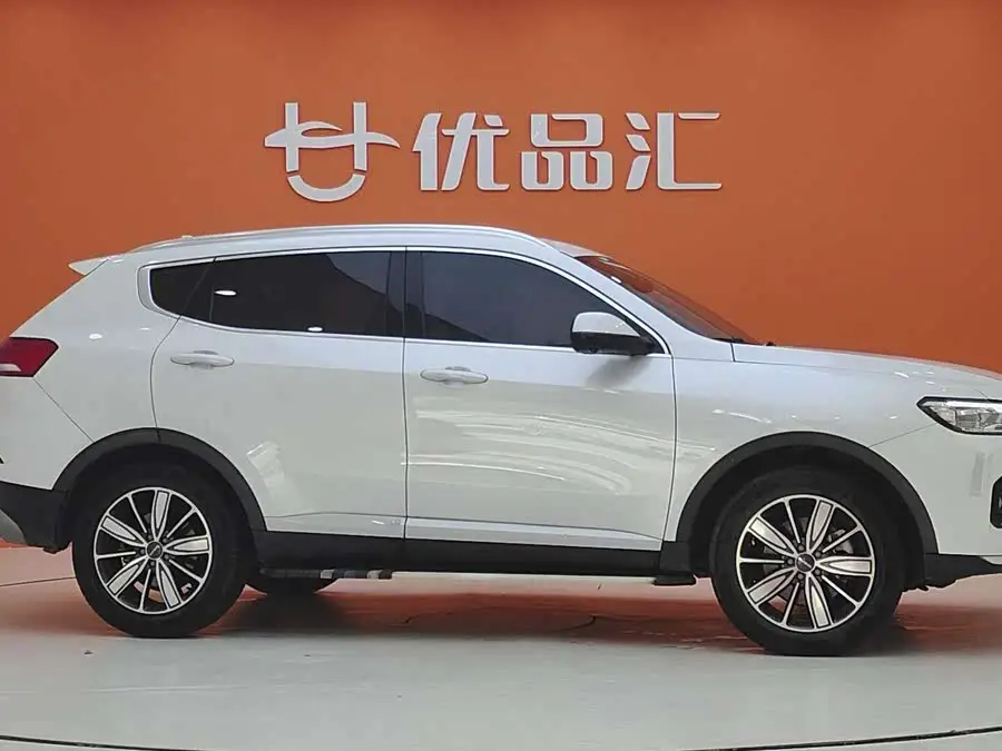 هافال H6 2021 1.5T النسخة الأوتوماتيكية البطل