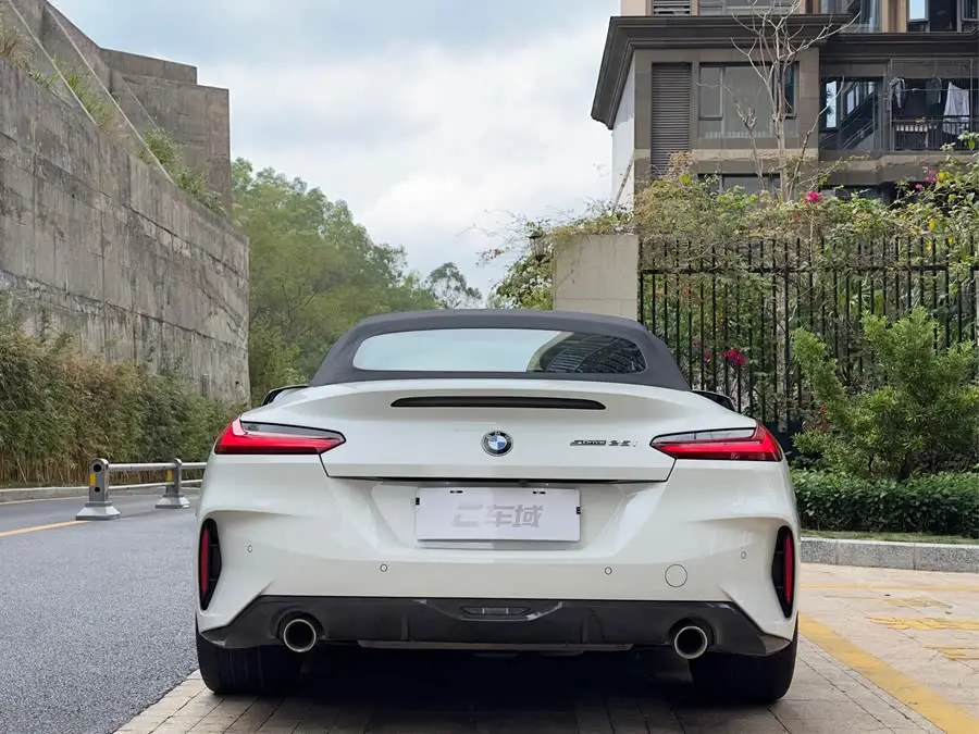 2019 بي إم دبليو Z4 sDrive 25i حزمة رياضية M