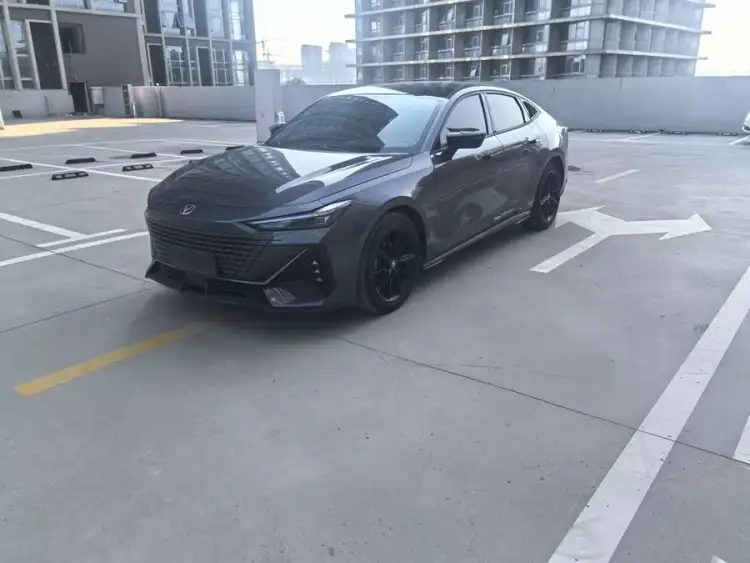 Changan UNI-V 2022 1.5T Excellence