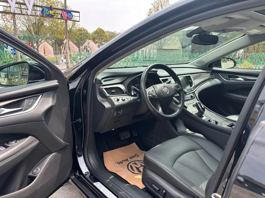 بيوك لاقروس 2022 552T فاخرة