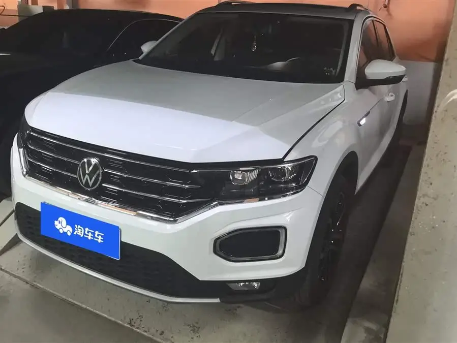 T-ROC 2022 موديل 280TSI DSG دفع ثنائي مريح PLUS