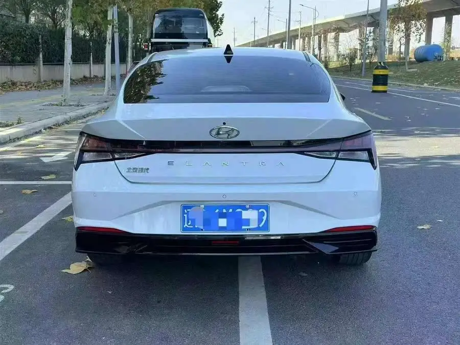 إيلانتر 2023 1.5 لتر CVT LUX النسخة الممتازة