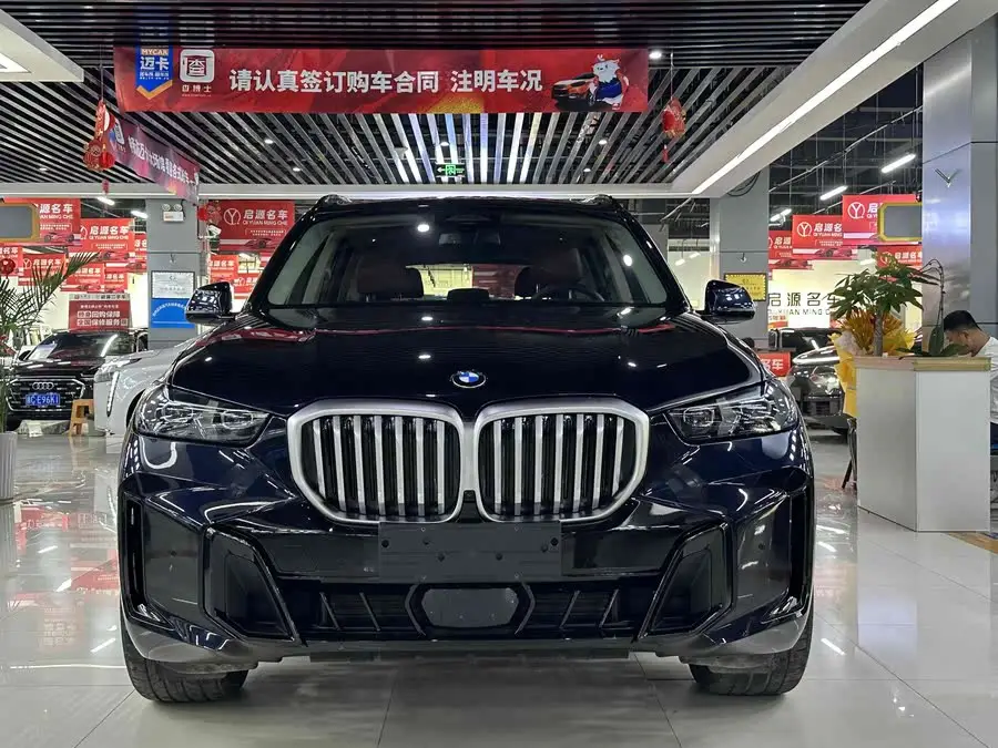 بي إم دبليو X5 2023 xDrive 30Li باقة M الرياضية الفاخرة