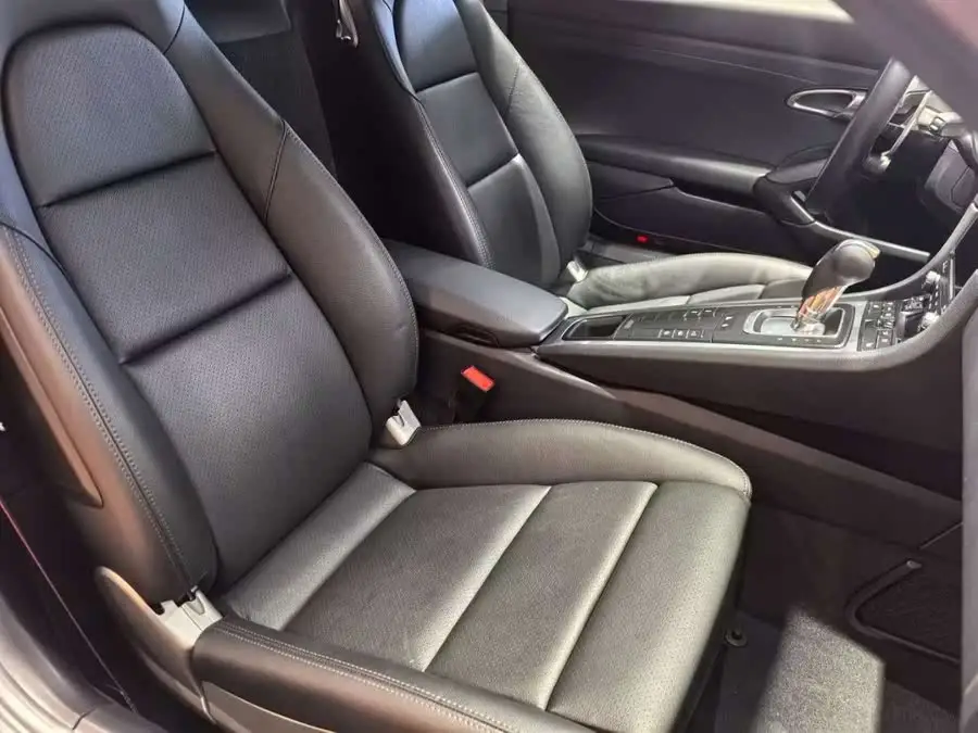 Porsche 718 2018 Cayman 2.0T