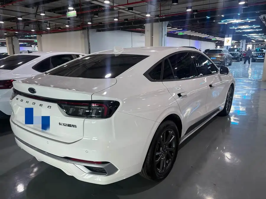 2025 Ford Mondeo 2.0T EcoBoost Luxury